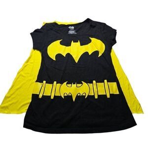 Batman Woman's shirt with cape XL 15/17 juniors